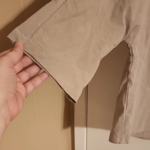 Uniqlo Tan Relaxed 3/4 Sleeve Blouse - Picture 5 of 5